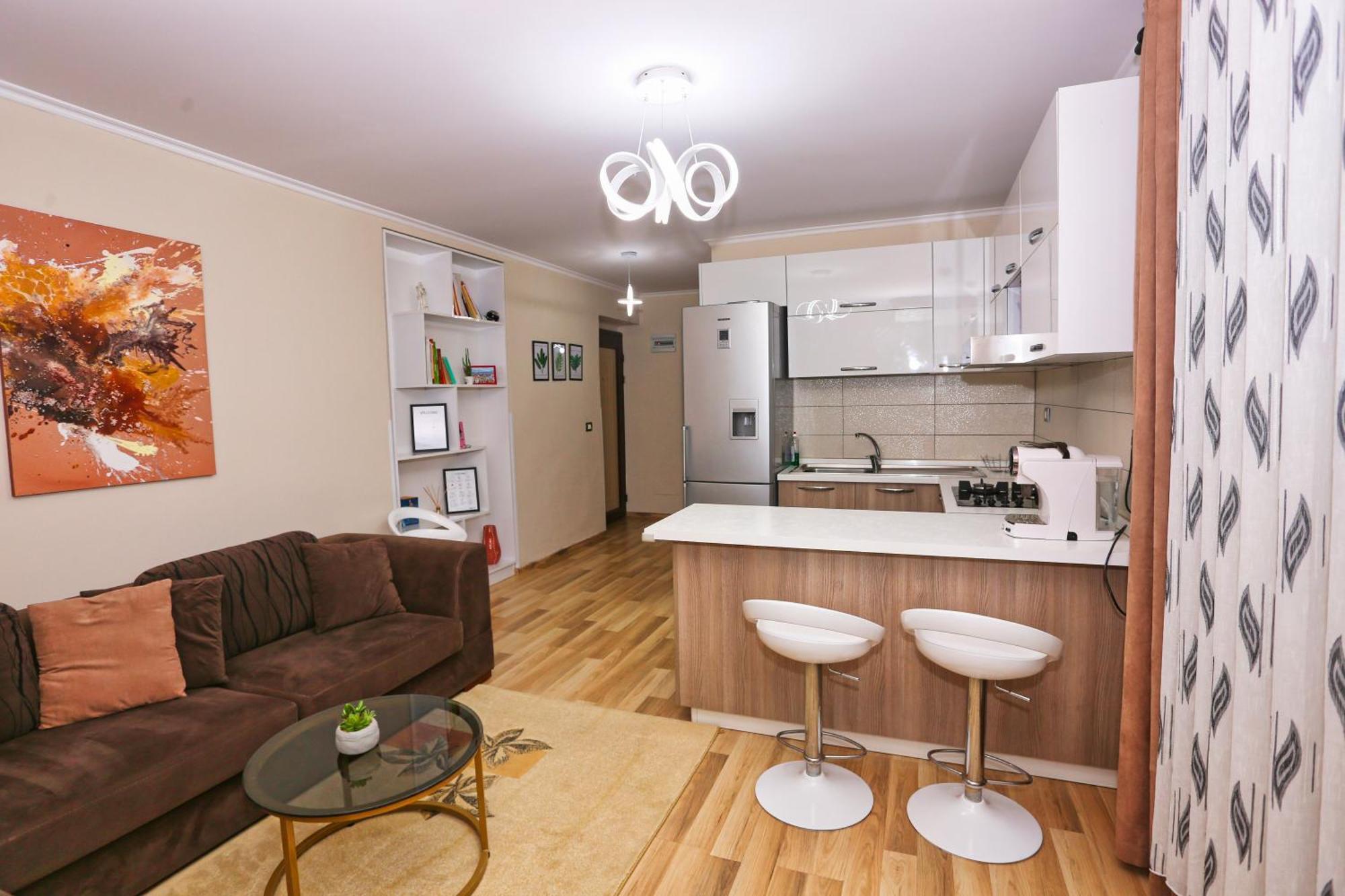 R&B City Center Apartment Тирана Екстериор снимка