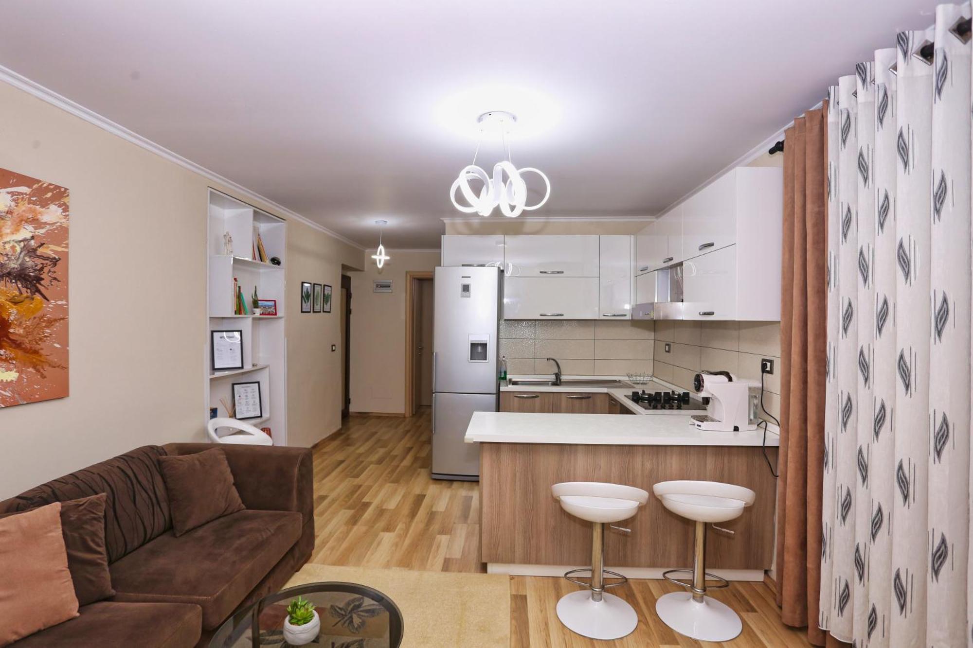 R&B City Center Apartment Тирана Екстериор снимка