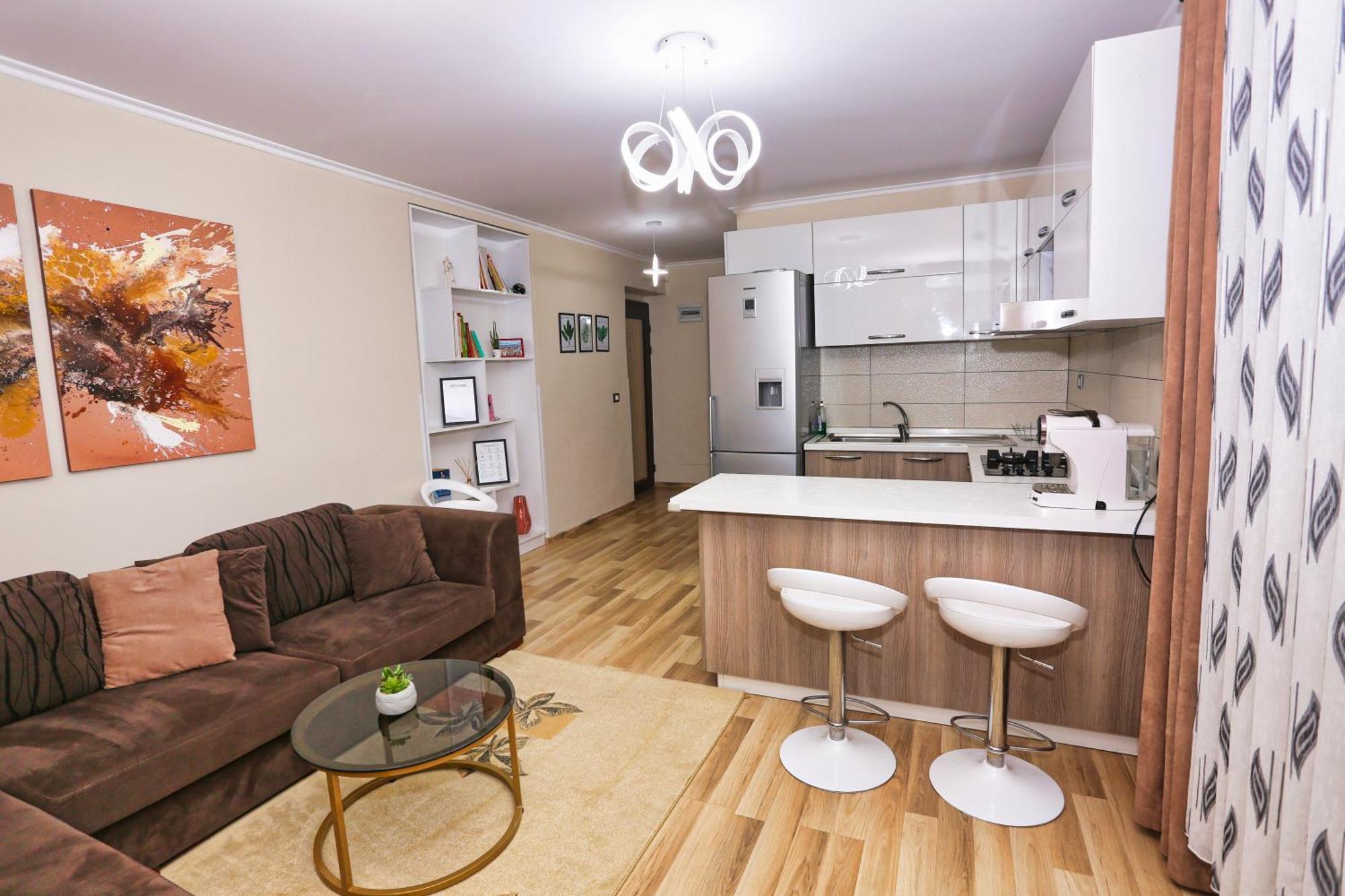 R&B City Center Apartment Тирана Екстериор снимка
