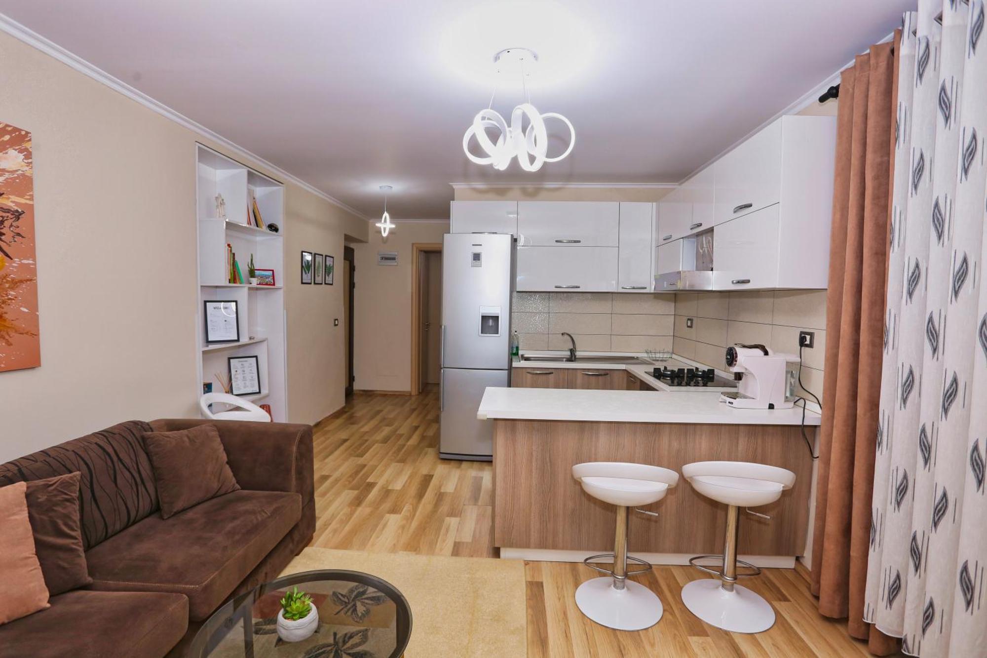 R&B City Center Apartment Тирана Екстериор снимка