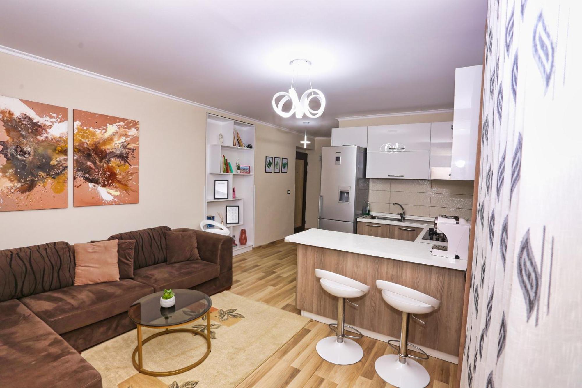 R&B City Center Apartment Тирана Екстериор снимка